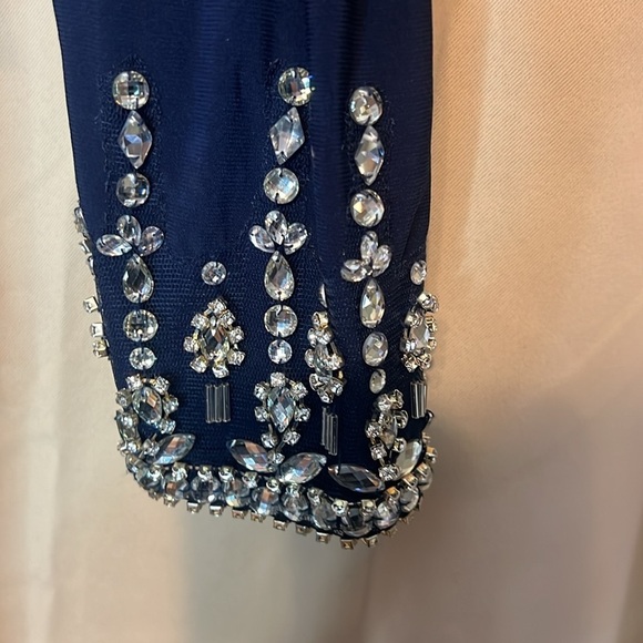 Mac Duggal 12231 NWT BEADED CUFF DROP SHOULDER FAUX WRAP GOWN - Picture 4 of 15